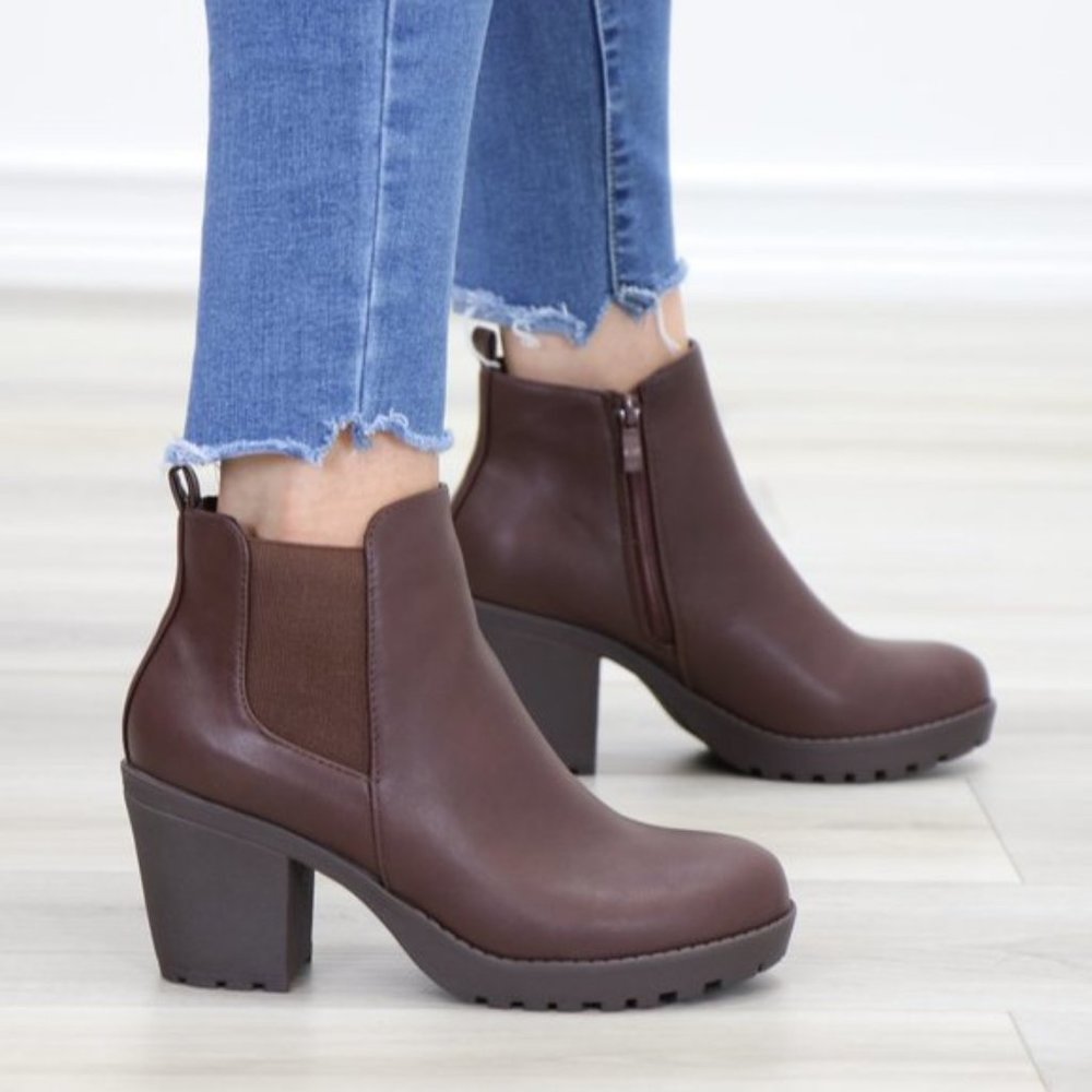 Lug Sole Ankle Boots Brown Chelsea Booties - Picture 7 of 12